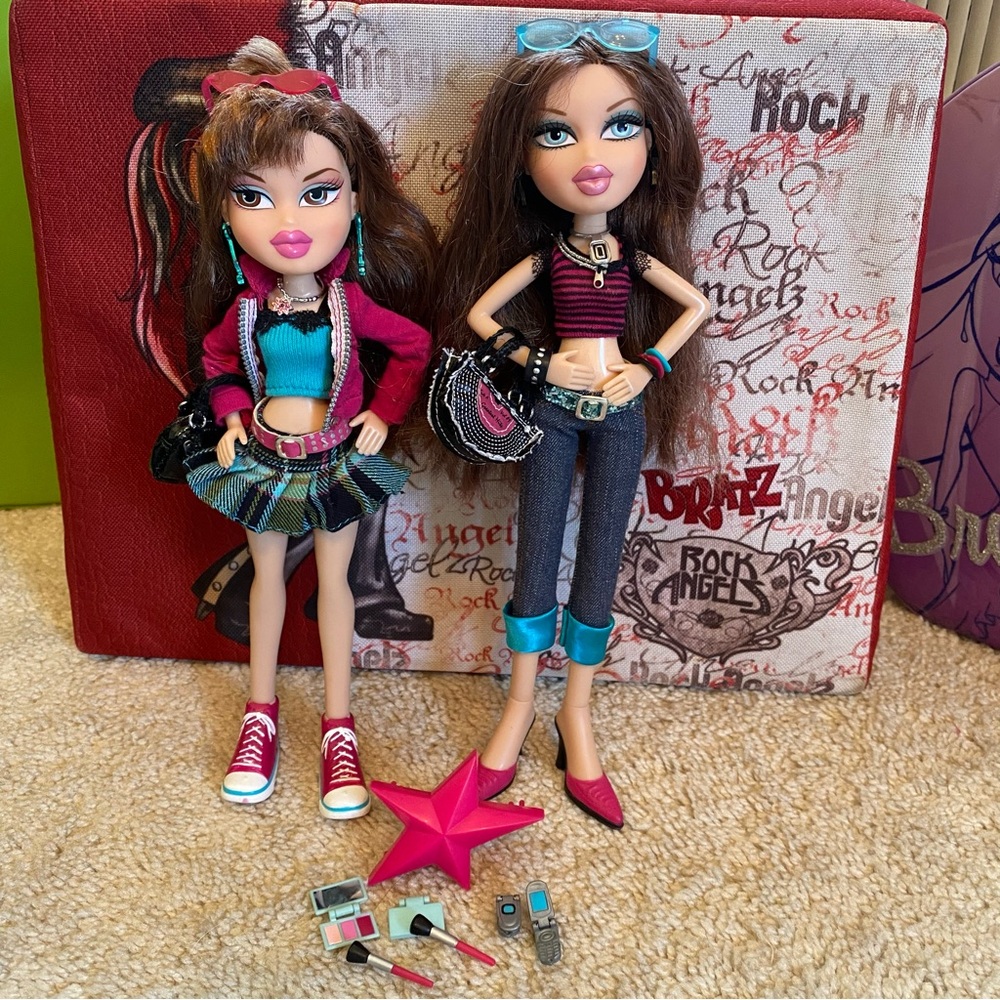 Bratz Sisterz Kiani & Lilani 2006 COMPLETE Lot